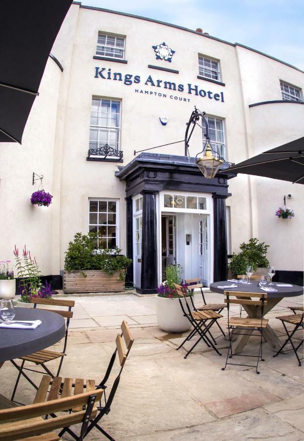 The Kings Arms Hotel Kingston upon Thames  Kültér fotó