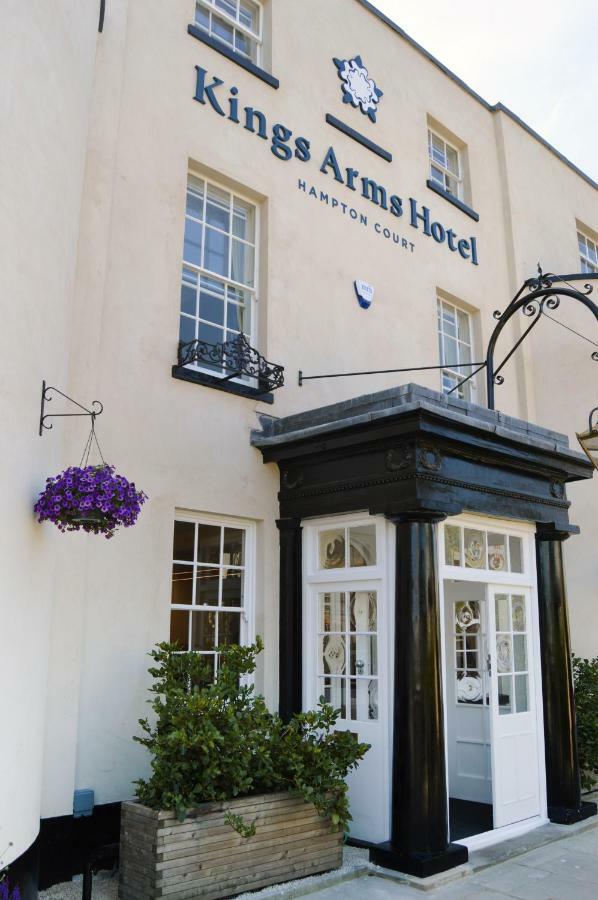 The Kings Arms Hotel Kingston upon Thames  Kültér fotó